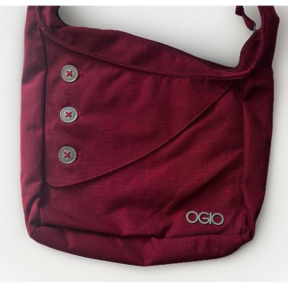 Ogio Women's Brooklyn Messenger Bag Tablet Purse Zippered Lifestyle Travel Red - Picture 2 of 9